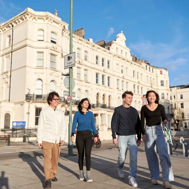 moovy-teacher-training-brighton-scuola-(1)