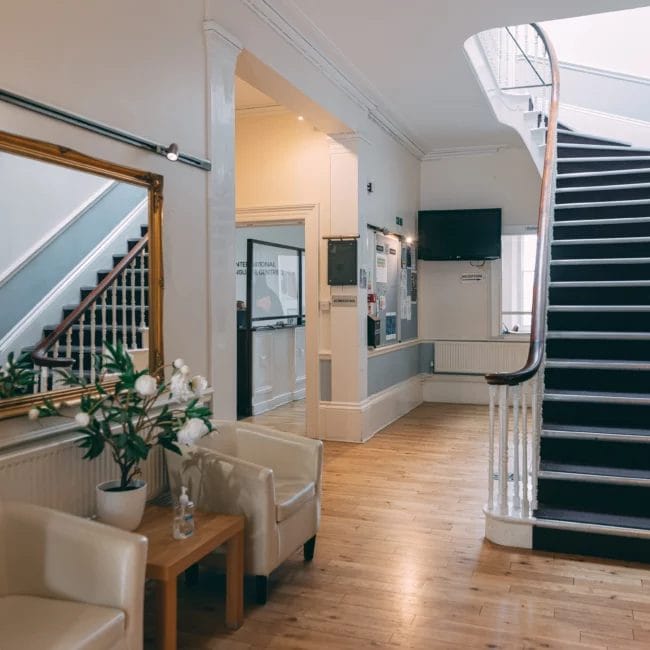 moovy-vacanza-studio-individuale-colchester-scuola